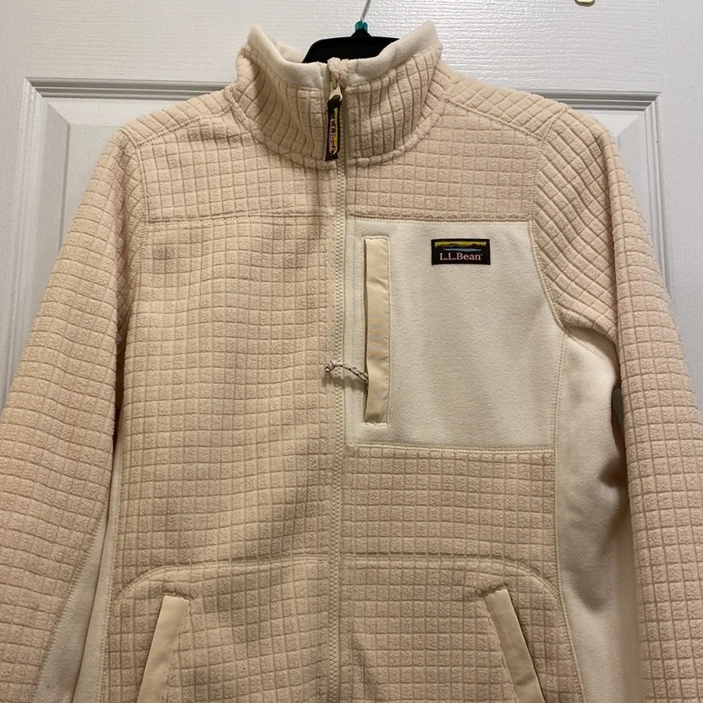 5/$25 LL Bean Cream Fleece Zip Up Jacket - Picture 2 of 5